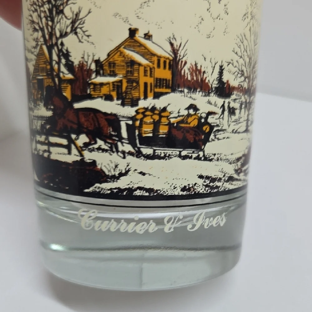 Vintage 1981 Arbys Scenic Glass Tumbler Set